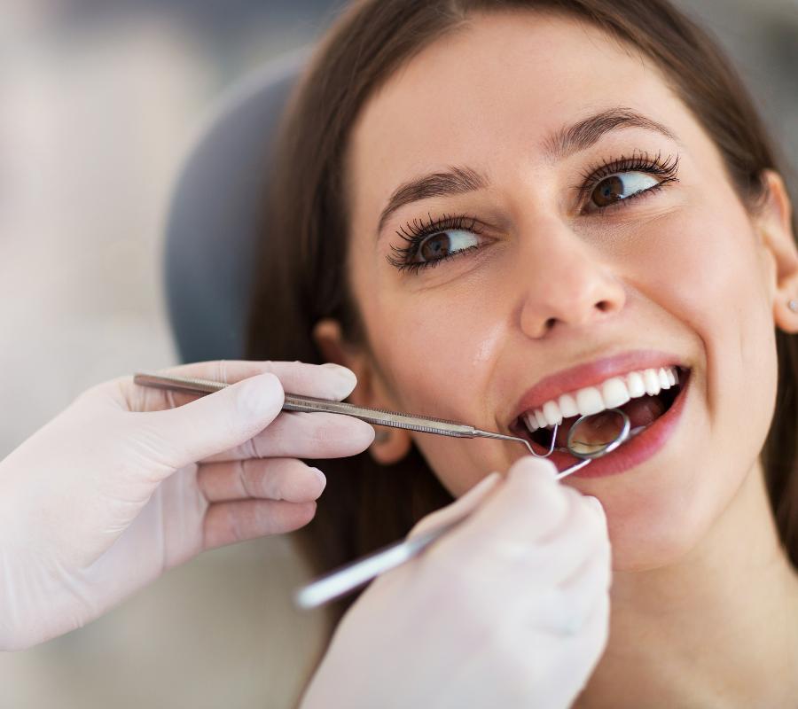 Treatment by a dentist in Stoney Creek, ON at Dentistry at Waterview
